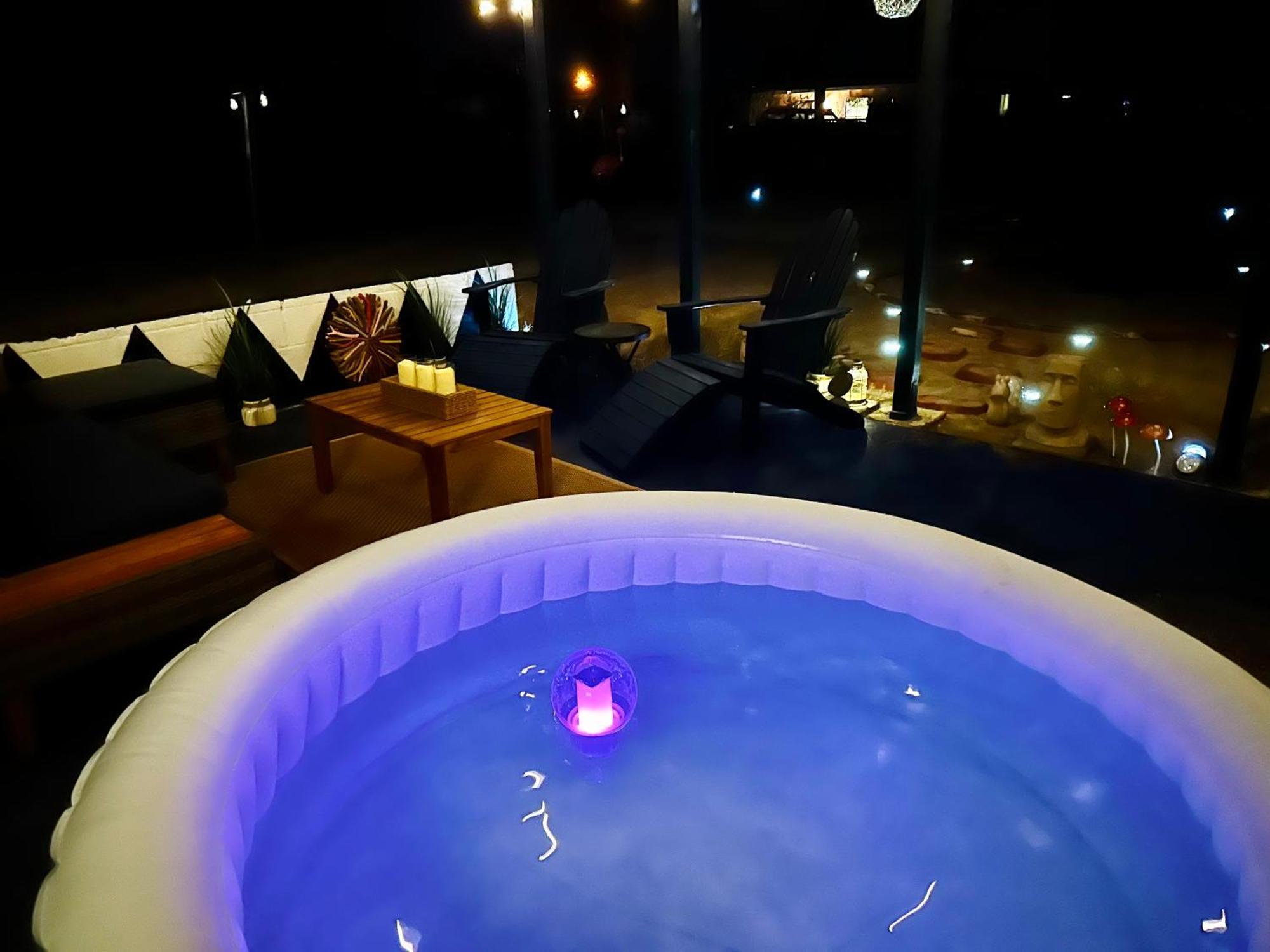 Holiday home The Desert Monroe-hot Tub-firepit-games-by Joshua Tree National Park *